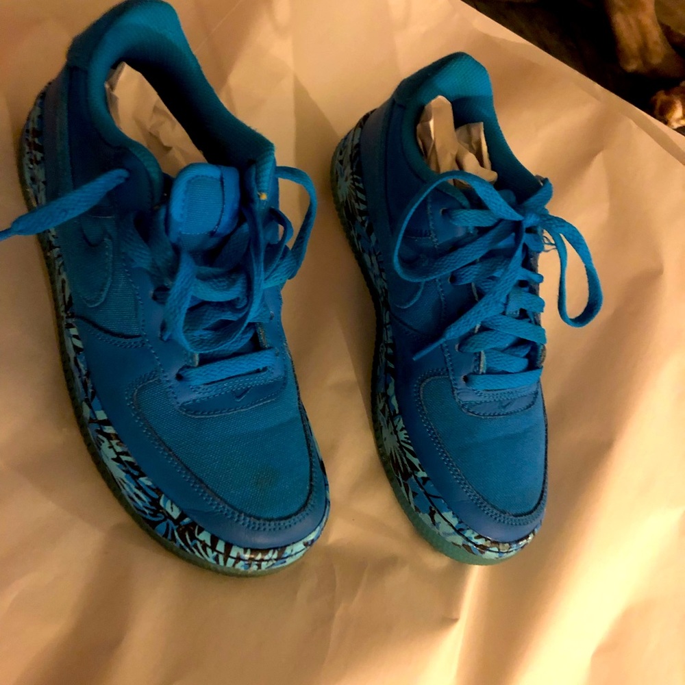 Kids Nike shoes